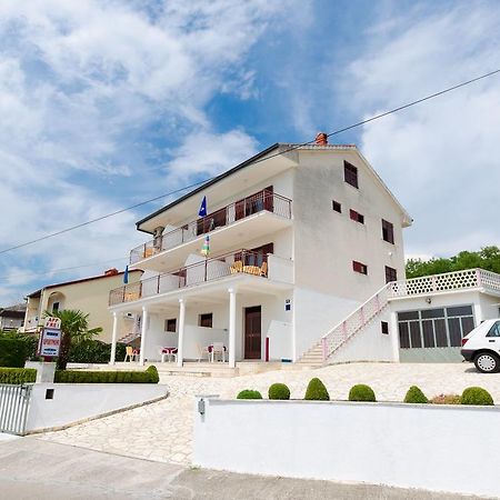 Apartments Rozaria Dramalj Kültér fotó