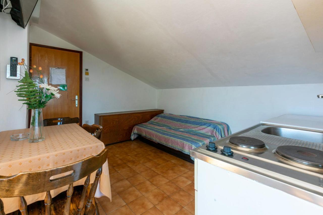 Apartments Rozaria Dramalj Kültér fotó
